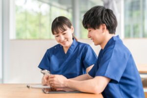 人間関係の悩みから卒業！看護師・介護士のための職場選び「譲れない条件」の見つけ方